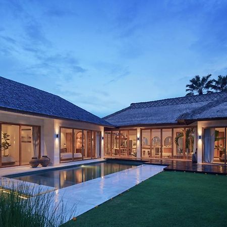 Villa Massilia Bali Seminyak Exteriör bild
