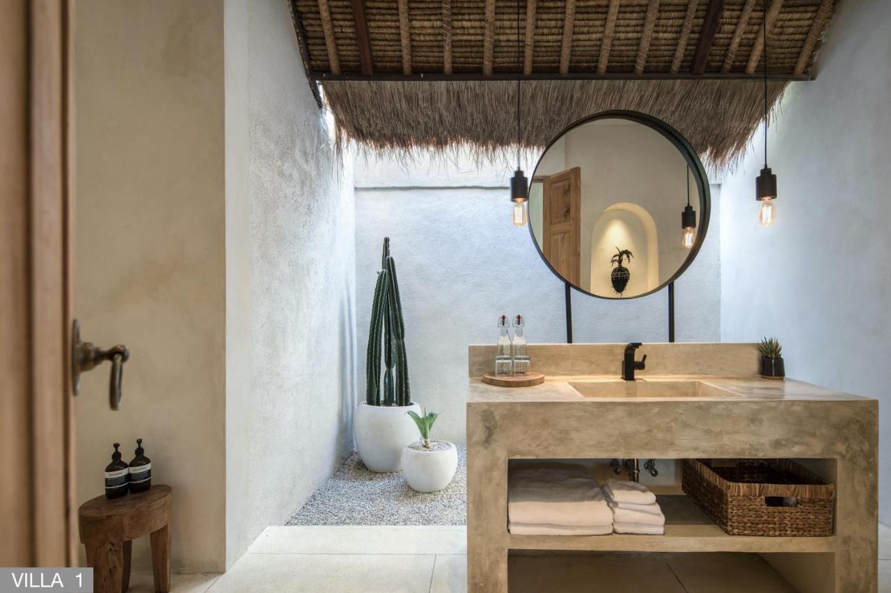 Villa Massilia Bali Seminyak Exteriör bild